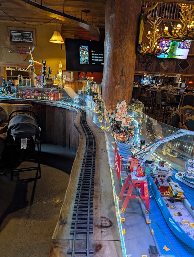 Parents Get A Full Restaurant Meal While Kids Get A Built-In Show