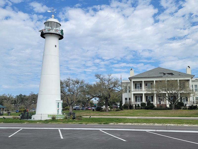 Historic Mansions And Timeless Architecture Along The Shore