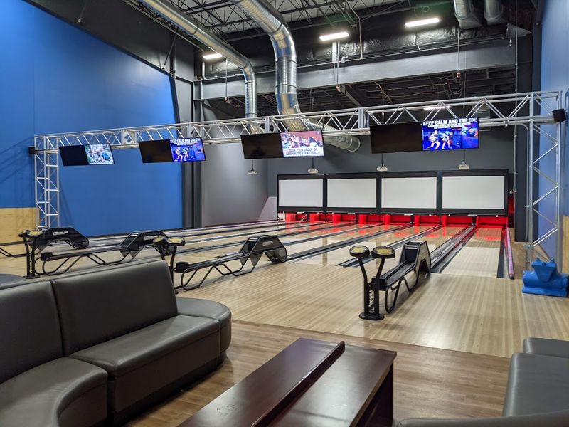 Bowling Alley Features And Game Varieties