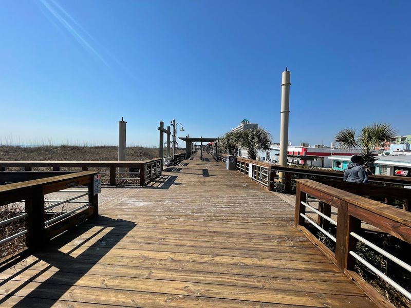 Architectural Styles Reflecting Coastal Heritage