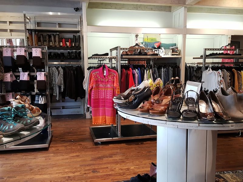 Tips For Spotting Authentic Designer Pieces