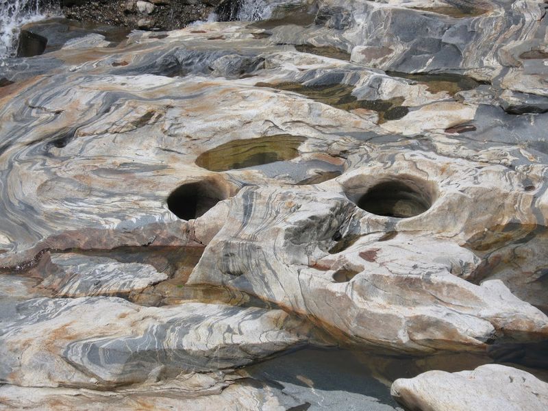 How The Potholes Actually Formed Over 14,000 Years