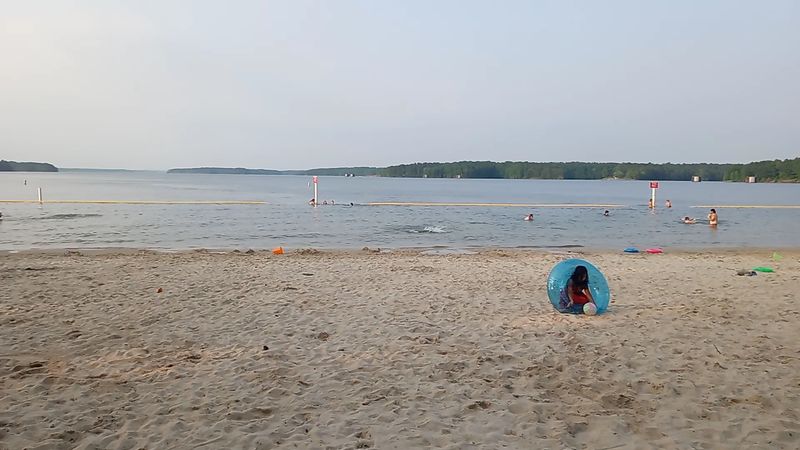The Water Clarity That Stops People Mid-Stride