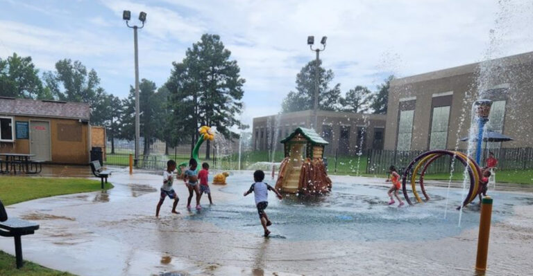 This Tennessee Park Has A Splash Pad And Kids Do Not Want To Leave
