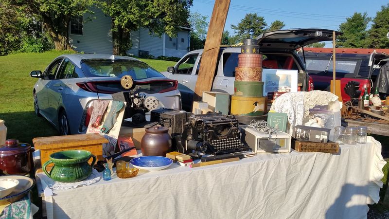 How Markets Support Local Artisans