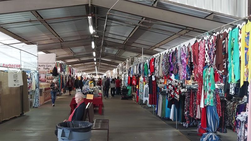 Why This Market Keeps Drawing Visitors Back