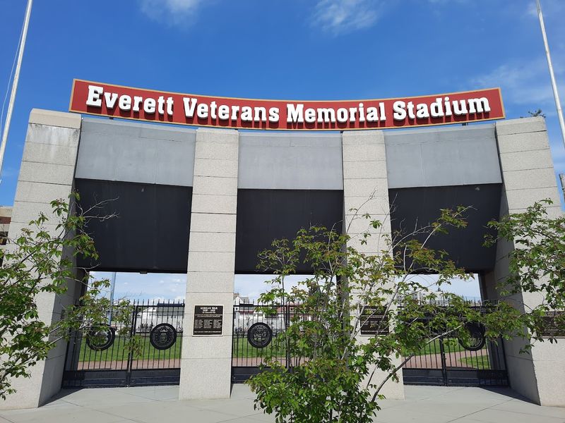 Everett Veterans Memorial Stadium, Everett