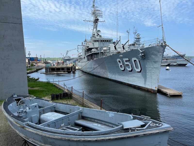 USS Joseph P. Kennedy Jr. (DD-850)