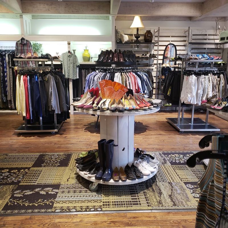 Secrets For Negotiating Prices At Thrift Stores