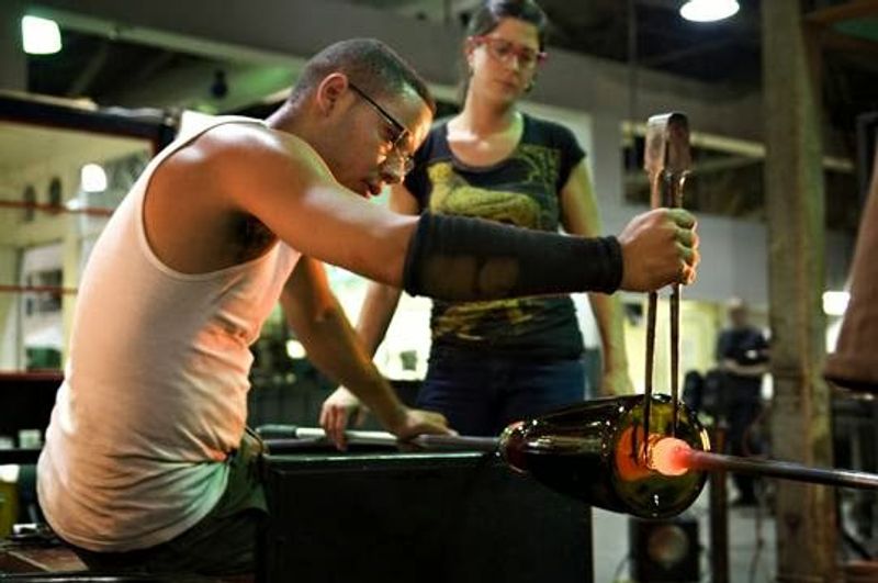 The Glassblowing Classes That Turn Rookies Into Believers