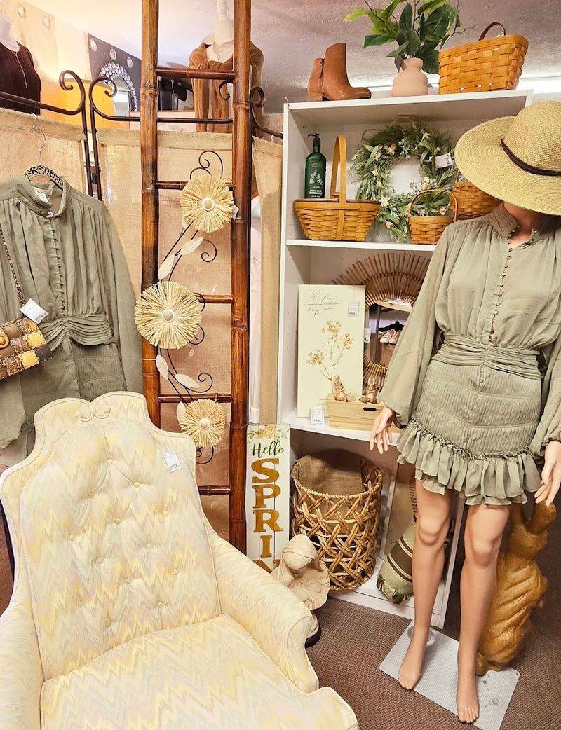 The Consignment Chick