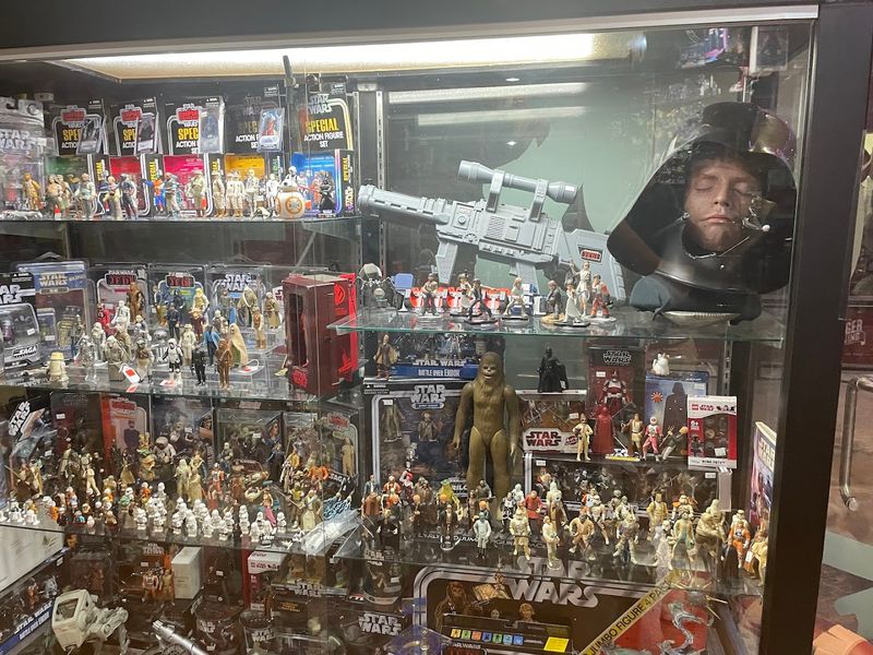 Collectors Come For Rare Finds, Not Just Souvenirs