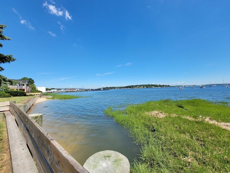 Oyster Bay And Its Gold Coast Glory