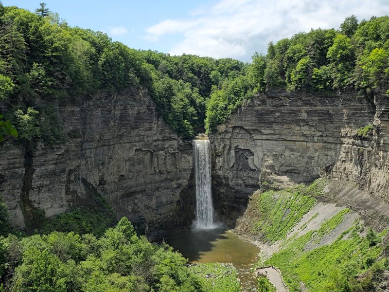 Start At Taughannock Falls Before The Crowds Arrive