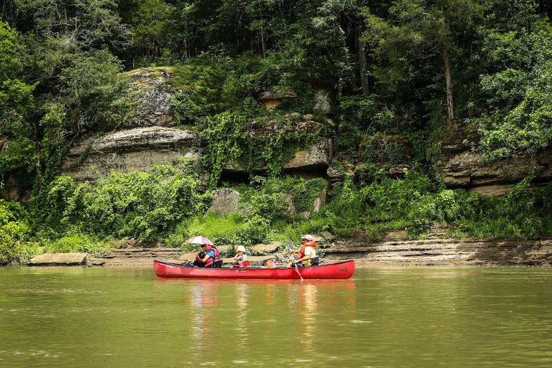 Take Your Time And Paddle Your Way Through Tennessee's Most Beautiful Scenery