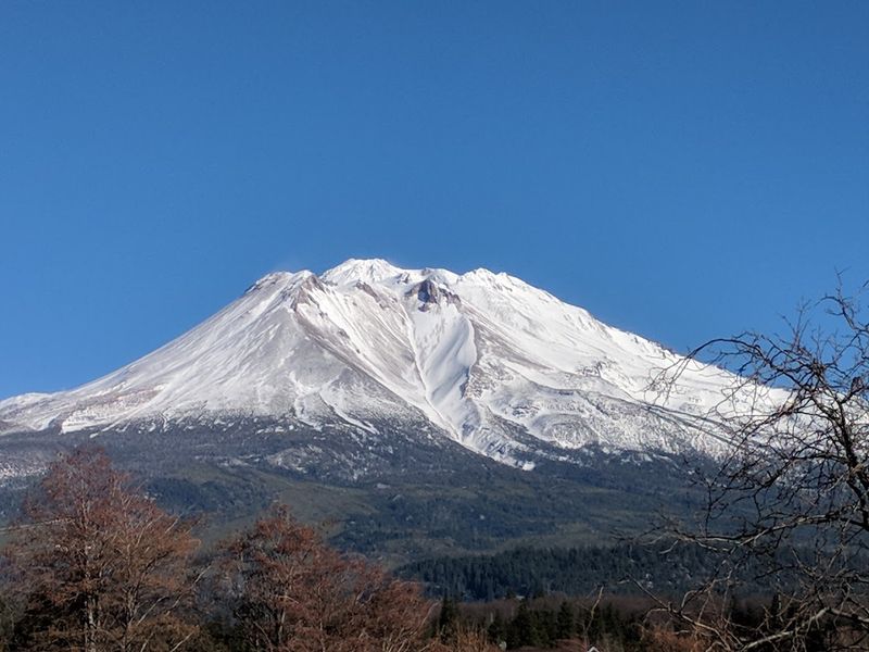 Why Retirees Keep Choosing This Mountain Town