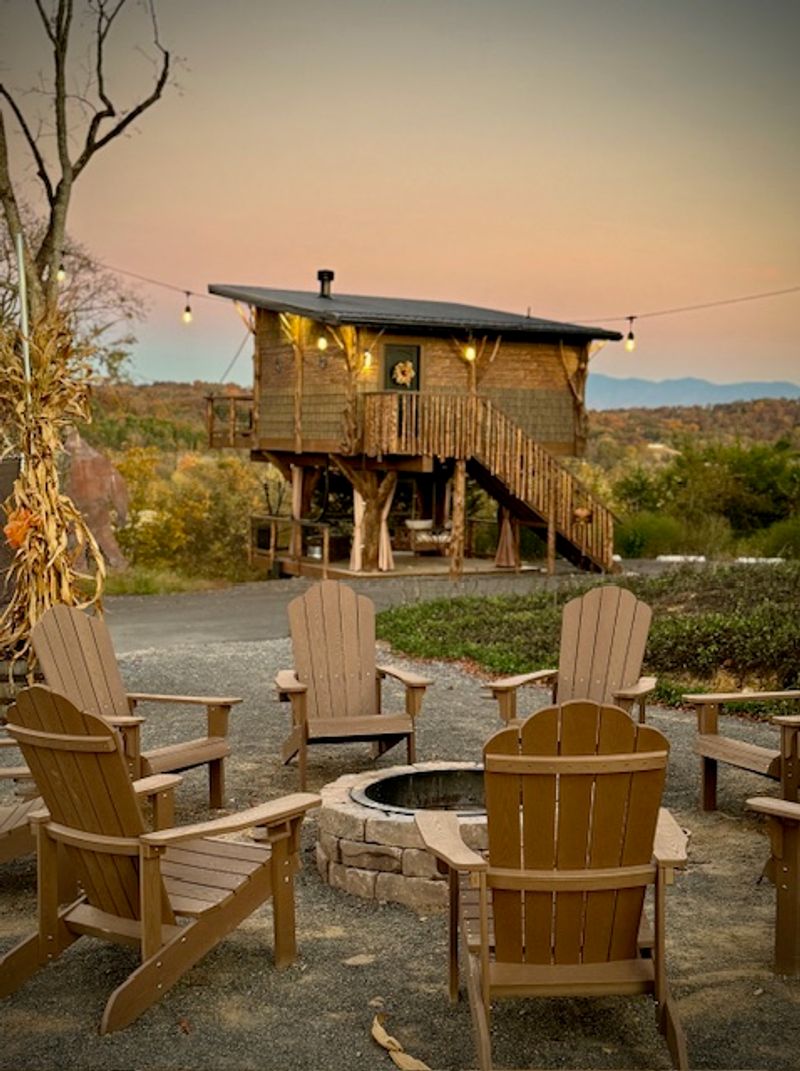 Location That Balances Seclusion With Convenient Access To Everything