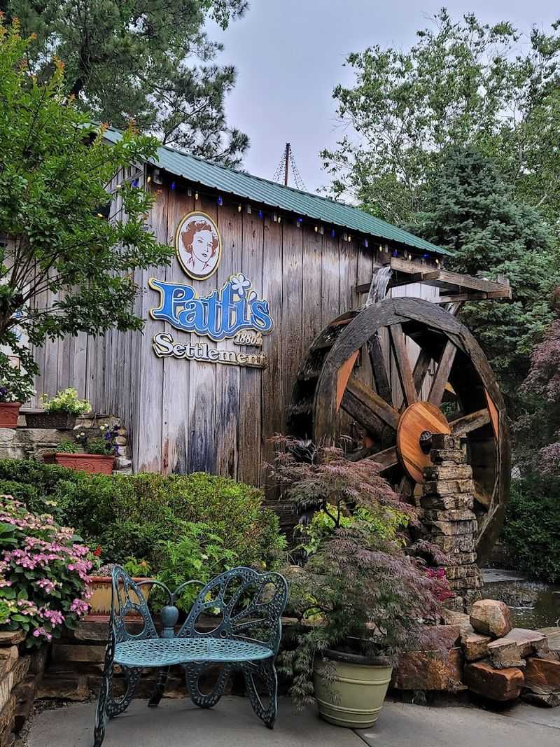 Unique Art Galleries And Craft Shops