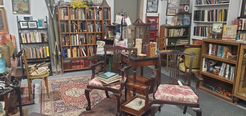 Antique Mall Of The South