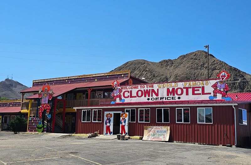 Clown Motel