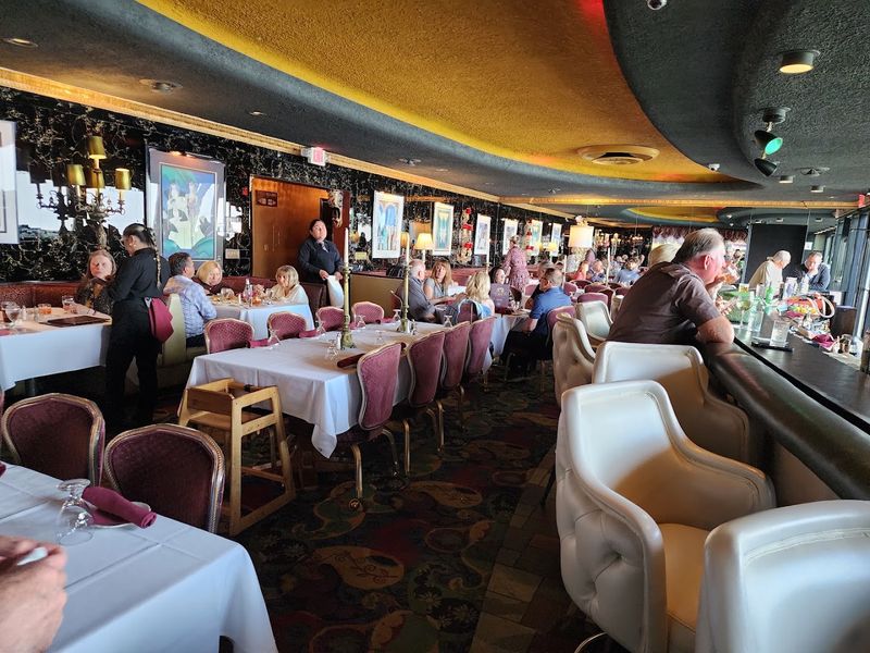 HOBNOB Restaurant