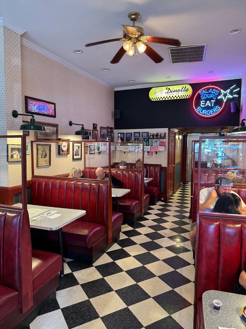 Glen's Dinette