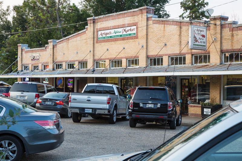 Artigue's Abita Market