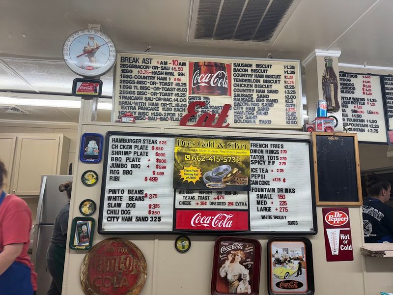 White Trolley Cafe