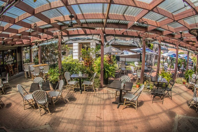 Mosaic Restaurant And Bar