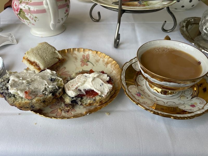 The Tea Leaf
