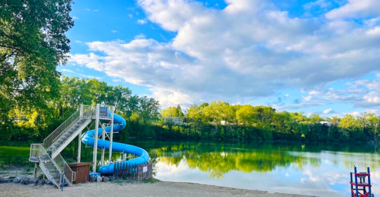 9 Small-Town Wisconsin Beaches That Are Easy To Miss And Hard To Forget