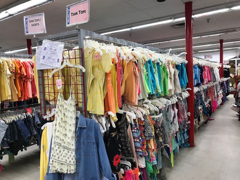 Village Discount Outlet