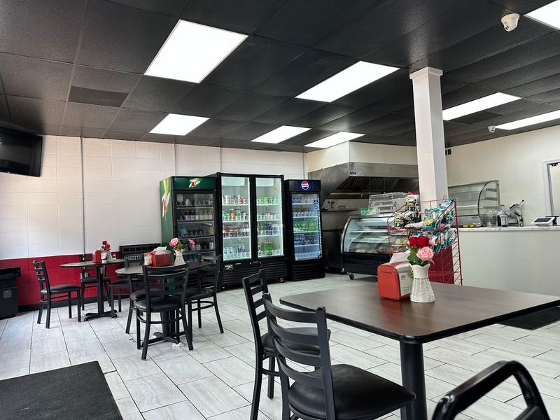 Sammy's Gourmet Deli & Gyro