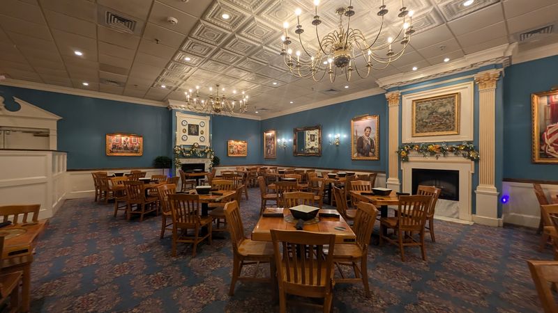 Captain George's Seafood Restaurant