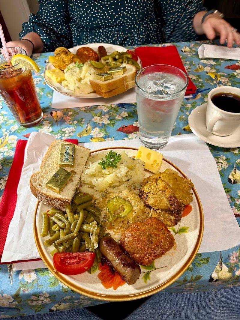 Where Every Plate Delivers Comfort