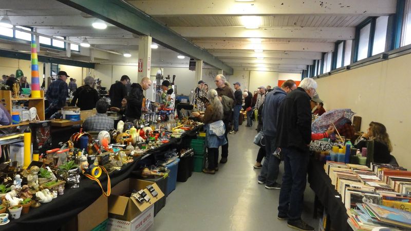 A Lively Atmosphere That Makes Browsing Better