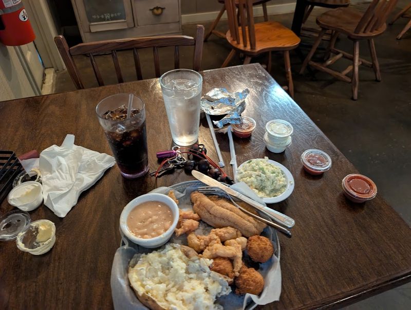 Sweet Tea And Coleslaw That Round Out The Southern Experience