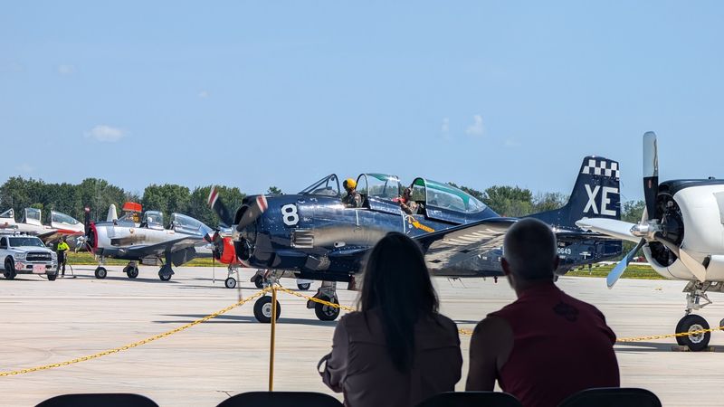 Watching Real Planes Land While You Explore