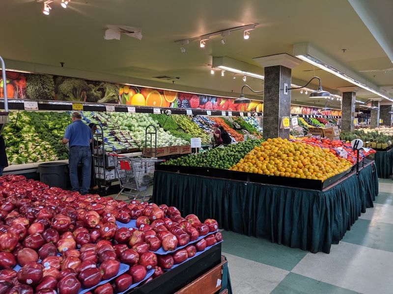 Produce That Reflects A Farmers Market Feel