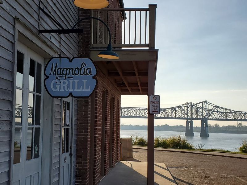 Magnolia Grill: Where Silver Street Serves Up Southern Soul