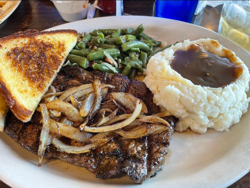 Old-School Steak Done The Right Way