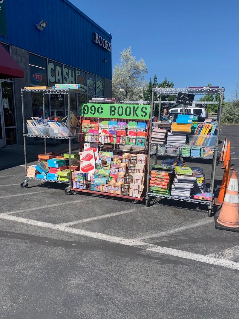 The Outdoor Sale That Stops Traffic
