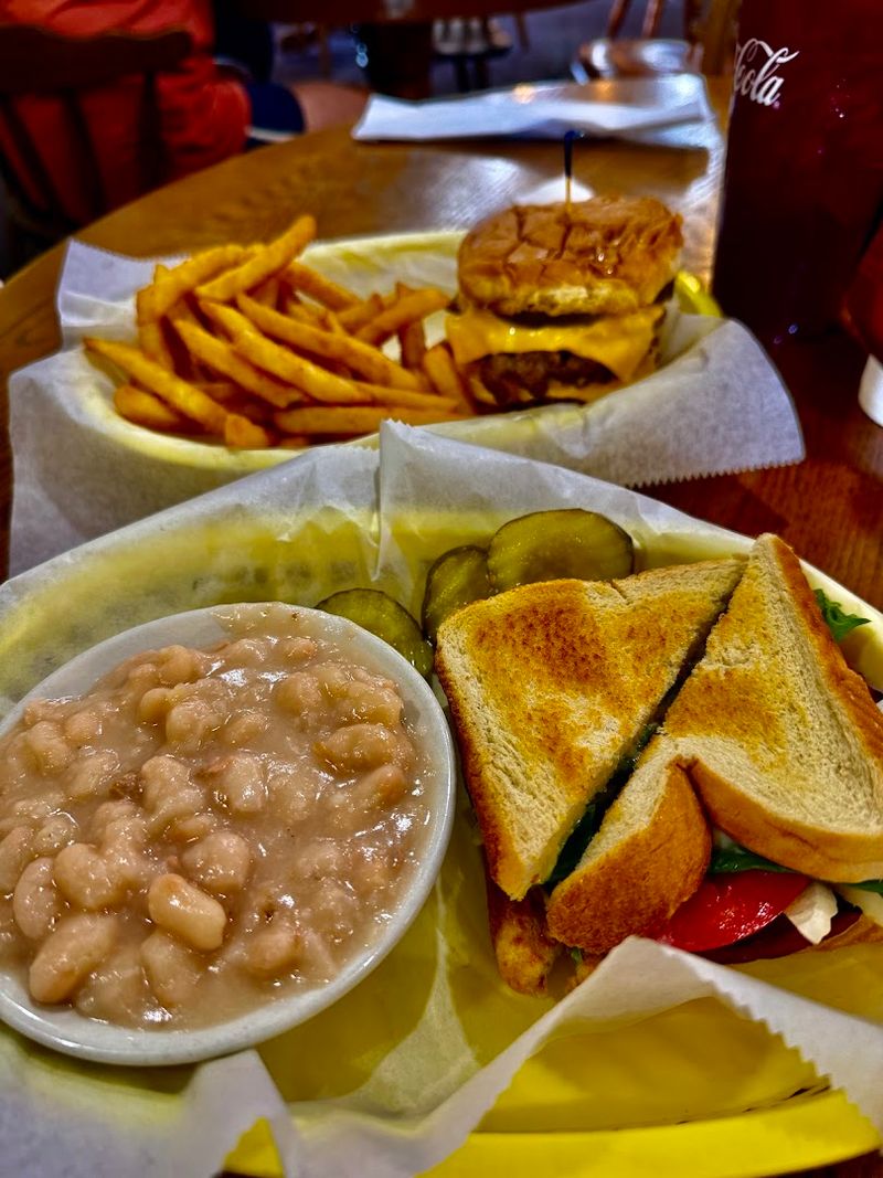 Meals That Draw A Crowd From Near And Far