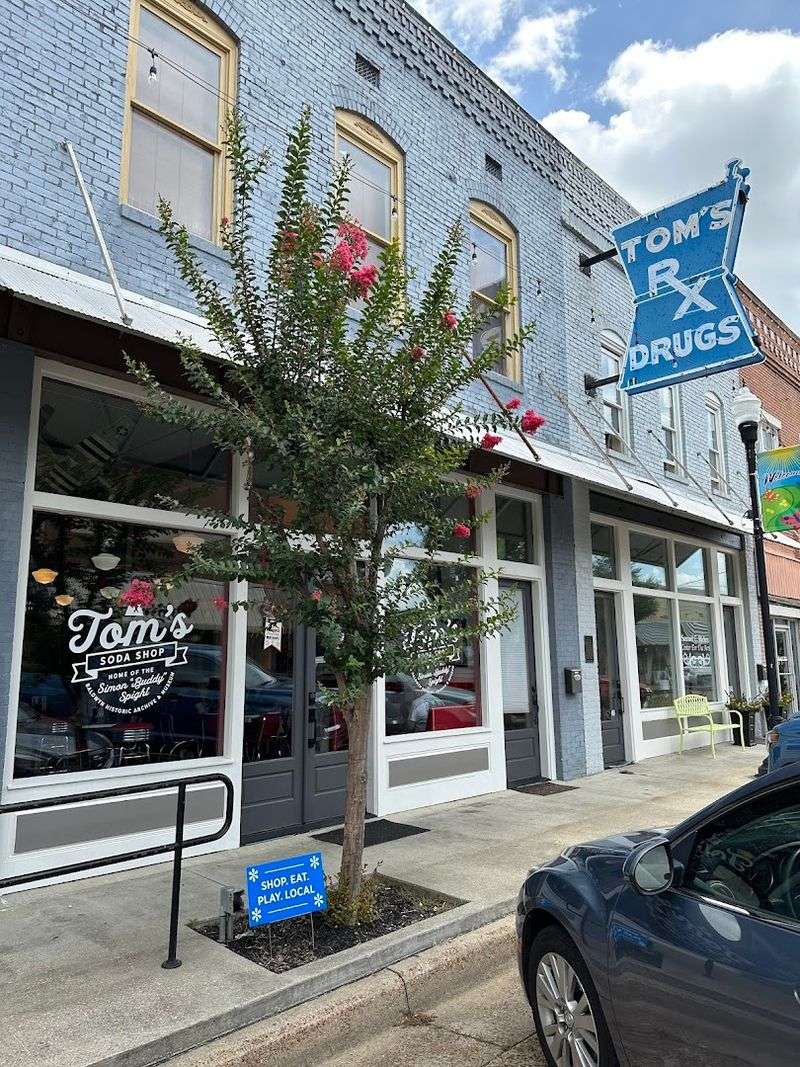 Tom's Soda Shop