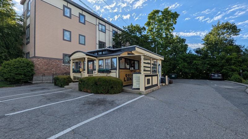 Casey's Diner, Natick