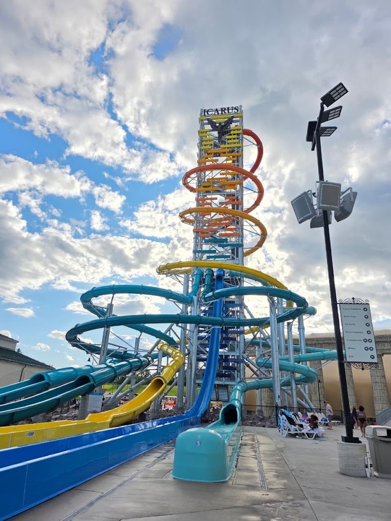 The Rise Of Icarus Towers 145 Feet Over Wisconsin Dells
