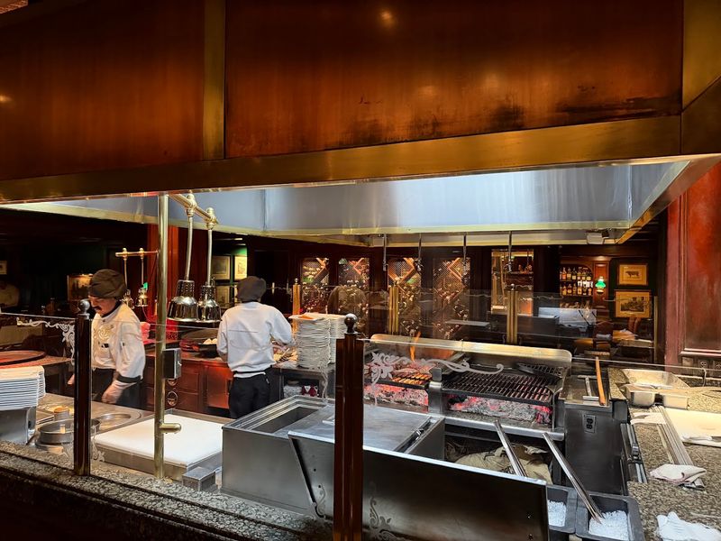 The Glass-Enclosed Aging Room Worth A Look