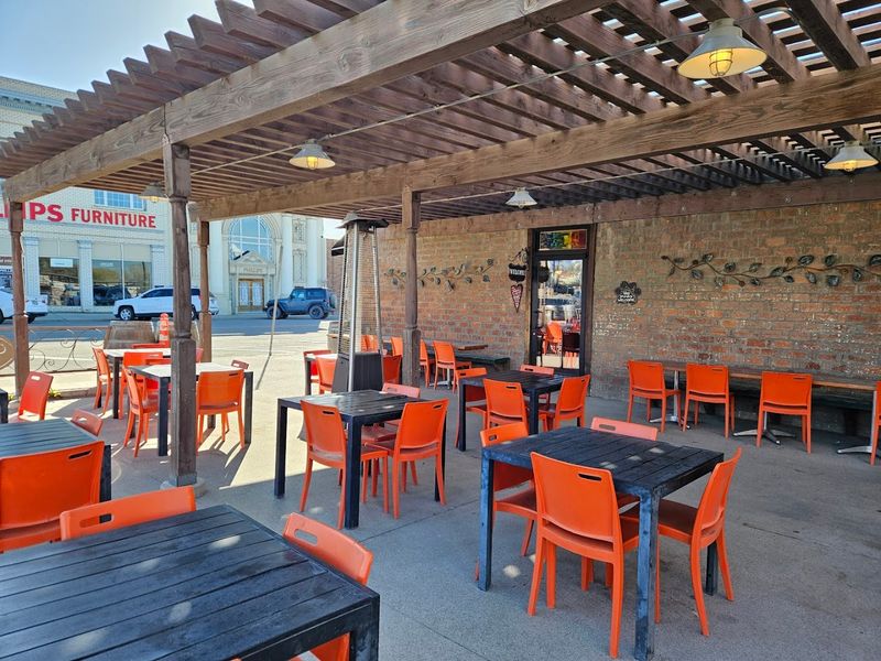 A Patio That Makes Nevada Sunshine Worth Sitting In