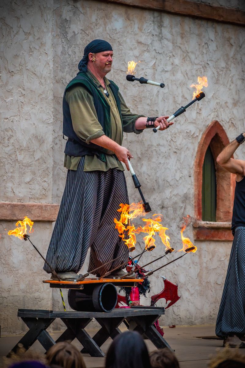 Live Entertainment That Keeps You Engaged All Day
