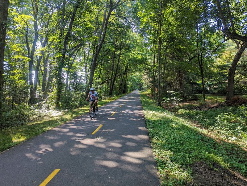 Minuteman Commuter Bikeway, Massachusetts